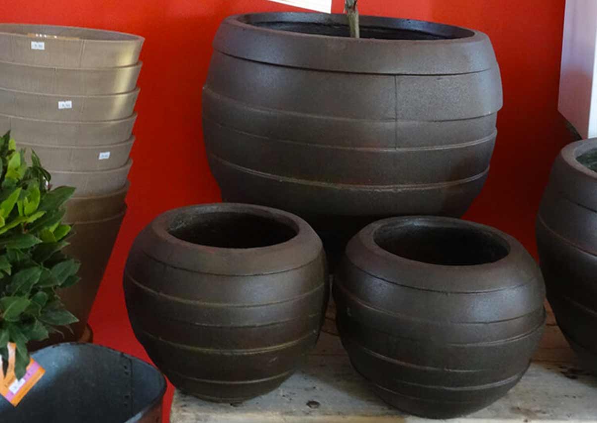 Pots et jardinières en métal, Terracota, Fibre et ciment, Terre cuite brute, Composite